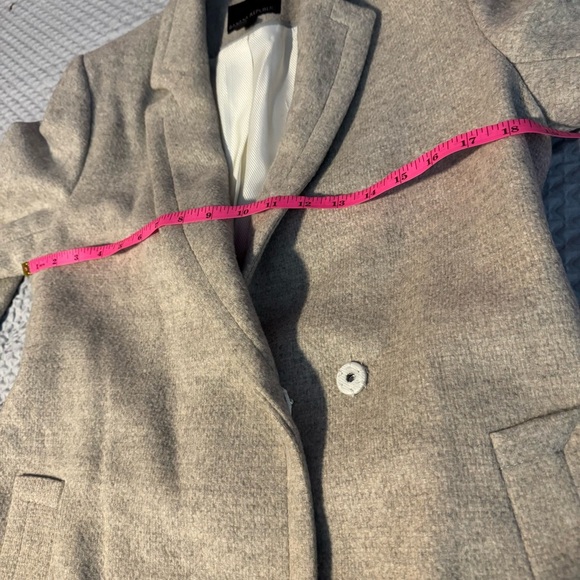 Banana Republic Women's Beige Blazer Coat | Excellent Used Condition - Picture 7 of 15